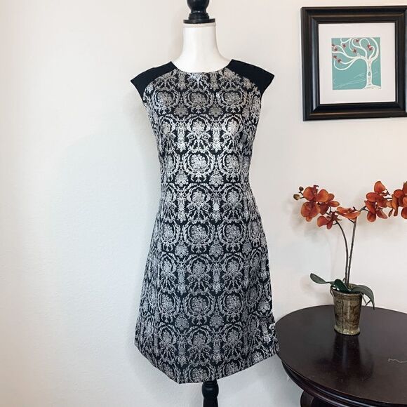 Jade Dresses & Skirts - 🍋 Jade • NWT Metallic Blocked Sheath Dress